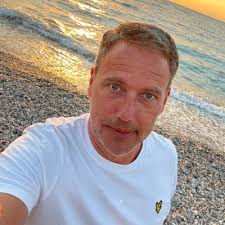 Edwin Blom (@EdwBlom)