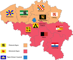 Das königreich belgien (niederländisch , französisch royaume de belgique) ist ein föderaler staat in westeuropa. Datei Karte Belgien Regionen Provinzen Mit Fahnen Jpg Wikipedia