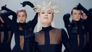 Как же ему сказать, чтоб он отстал но чтобы песню взяли в ротацию слышь, отцепись без тебя зае… зая. Klava Koka Zaya Tekst