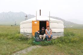 Whether it's starring in his own primetime travel after realising he had a knack for presenting, dan was offered his own primetime travel series: Berhenti Kerja Untuk Mengembara Bawa Saya Lakukan Penggambaran Haramain Backpackers Ke Tanah Suci