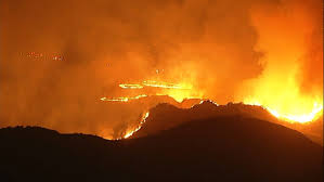 Blaze in Badlands southwest of Calimesa burns over 2,000 acres, SIG alert issued on SR 60