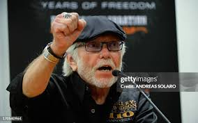 2,490 Peter Davidson Photos & High Res Pictures