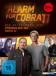 Alarm für cobra 11 wird dem genre der actionserie zugeordnet und erzählt von einsätzen der kripo autobahn, bei der es sich um eine fiktive abteilung der autobahnpolizei handelt. Alarm Fur Cobra 11 Staffel 44 Episoden 353 362 3 Dvds Amazon De Erdogan Atalay Daniel Roesner Katja Woywood Kathrin Hess Daniela Wutte Niels Kurvin Gizem Emre Carina Wiese Lion Wasczyk Erdogan Atalay