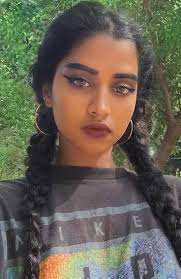 Kaylee Morrison (kayleemorrison24)