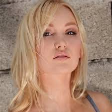 Isabel Schaefer's Instagram, Twitter & Facebook