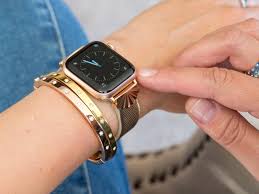 Rose gold milanese loop apple watch band 42mm by leefrei one of the best looking bands for the apple watch is the milanese. Pyramid Band For The Apple Watch Goldenerre