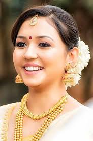 Pakistani bridals indian wedding makeup indian brides with smaile tajmah vector design of indian couple in wedding indian bride makeup indian bridal indan bridal imdian wedding designs indian lbride. South Indian Bridal Makeup 30 Bridal Makeup Ideas Expert Tips