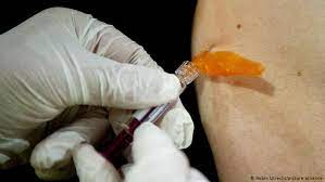 Alemania y francia suspenden temporalmente vacunación con astrazeneca como medida de prevención. Coronavirus Alemania Planea Su Estrategia De Vacunacion Ciencia Y Ecologia Dw 09 11 2020