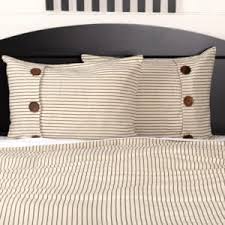 Country Style Bedspreads Quilts And Bed Skirts Farmhouse Bedding