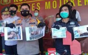 Sebanyak 96% industri manufaktur di kabupaten jombang merupakan industri kecil, dengan penyerapan tenaga kerja sebesar 60%. Ngoro Lentera Mojokerto