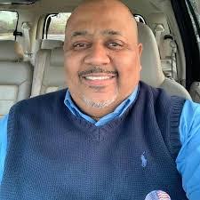 Paula Waddell's Instagram, Twitter & Facebook