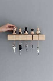 Diy Fabriquez Un Joli Porte Clefs Mural En Bois Deco D Interieur Artisanale Porte Clef Diy Noel