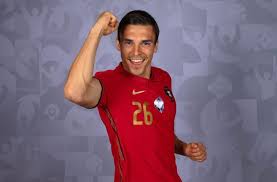 Now, it's been announced that the … Everton Extra On Twitter Everton Are Interested In Sporting Lisbon Midfielder Joao Palhinha Leicester City And Wolverhampton Wanderers Are Also Interested And Are Said To Be Long Term Admirers Of The Portuguese