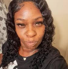 Divorced women who still carry their ex-husband's last name... Why