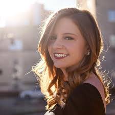 Lauren Mclamb's Instagram, Twitter & Facebook