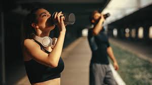 Du bist jung oder du trainierst noch nicht lange und du fragst dich, ab wann du ein whey protein einnehmen solltest? Muskelaufbau Proteine Vor Oder Nach Dem Training Was Ist Besser