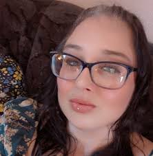 Vintage (Era 1972/74) Singer 413 sewing 🧵 with built in table! In good  working condition! Used well over the years, comes with a spares little  box! Foot peddle! Collection from PL5 area!