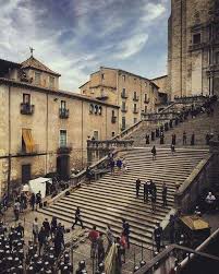 It is an adaptation of a song of ice and fire. Catedral De Girona Joc De Trons Catedral Juego De Tronos