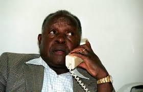 Kenneth Matiba in seinem Büro in