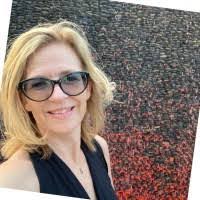 Lisa Haymon's Instagram, Twitter & Facebook