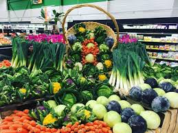 L Automne Est Bel Et Bien La Les Legumes Sont De Sortie Jebosseengrandedistribution Grandedistribution Grocery Groceries Retail Mi Plants Instagram