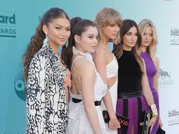 Check spelling or type a new query. Zendaya S Stylist On Whether Taylor Swift And Squad Plan Their Red Carpet Outfits Together Glamour