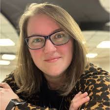 Karla Norman's Instagram, Twitter & Facebook