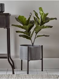 From hanging plants to rustic flower pots and statement pieces, these charming home. Pin On Rooms
