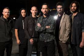 Chester bennington,în vârstă de 41 de ani, a fost găsit spânzurat în casa sa, chiar de ziua prietenului său, chris cornell. Linkin Park Despre Noul Album Cred CÄƒ E Un Disc Foarte Personal Teaser
