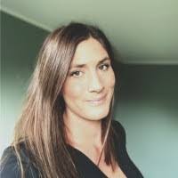 Berta Estes's Instagram, Twitter & Facebook