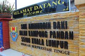 Mungkin selama ini kita telah dimomokkan yang resort hanya berhak diguna pakai oleh hotel yang dibangunkan ditepi pantai. Ranking Sekolah Menengah Terbaik Di Malaysia 2021 Sk Smk