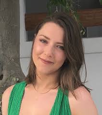 Caroline Sims's Instagram, Twitter & Facebook