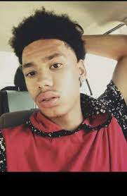 Sokağa dökülen protestocular, polis araçlarına saldırdı. 5 Ec3o4diggcxm