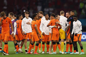 Het ek voetbal wordt gehouden in 2021. Op Deze Dag Speelt Oranje De Achtste Finale Van Het Ek Sportnieuws