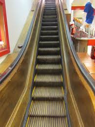 Wooden Escalator At Macy S Ny Imagine The People That Have Home Nyc Escalator Travel Memories