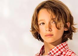 Jungenfrisuren 2011 nnerfrisuren 2011style eleganz. Jungen Haarschnitt Lovely Seitenscheitel Und Lange Locken Sommerfrisuren Fur Kinderfrisuren Lange Haare Jungs Jungen Haarschnitt