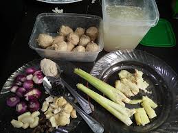 Bakso adalah bahan indonesian makanan asli yang diperbuat daripada daging lembu. Resepi Bakso Paling Mudah Dan Sedap Iluminasi