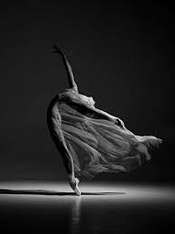 Artistic Black And White Dance Photography Pin By Selena Xue On Danse Dance Photography Ballet Photography Dance Art
