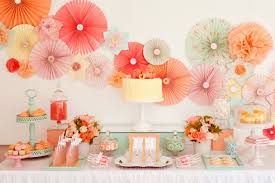 Hgtv S Color Of The Month For April Coral Idee Deco Mariage Deco Mariage Decoration Anniversaire