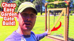 How to build a simple standard garden door, but which is much more robust than standard commercial models, can be read in this blueprint: How To Build A Garden Gate With Threshold Easy And Inexpensive Youtube