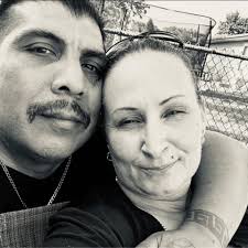 Are there wedding cake step risers for above ground swimming pools?