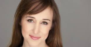 People You Should Know . . . Lindsey Austen