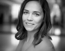 Annie Fulton's Instagram, Twitter & Facebook