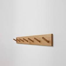 Peg Rail Series One Furniture Another Country Shaker Pegs Shaker Furniture Diy Coat Rack