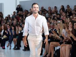 Marc jacobs began producing independent collections in 1986 and continues to attract attention with his prescient, effortless, and trendsetting designs. Marc Jacobs American Fashion Fib Designer Fashion Guides Fib