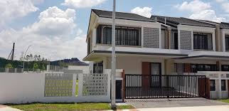 Cek kisaran harga, model serta spesifikasinya di artikel ini! Corner Lot Elmina Green West Jalan Casuarina Shah Alam Rumah Untuk Di Jual