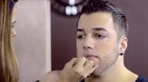 How to Do Makeup for Males for a Photo Shoot : Pro Makeup Tips