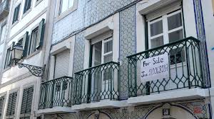 Versicherten, die im rentenalter überwiegend im ausland wohnen, wird die rente regelmäßig auf. Hauskauf Im Ausland Fallstricke Bei Auslandsimmobilien