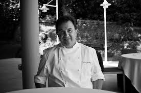 Martín berasategui recuerda sus comienzos como aprendiz de cocinero después de ganar dos estrellas michelín. Martin Berasategui La Cocina No Tiene Fronteras Pero Ha De Tener Raices Jot Down Cultural Magazine