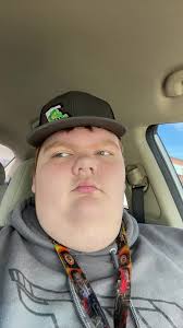 This is the new account of Peytongudmunsen give me a follow